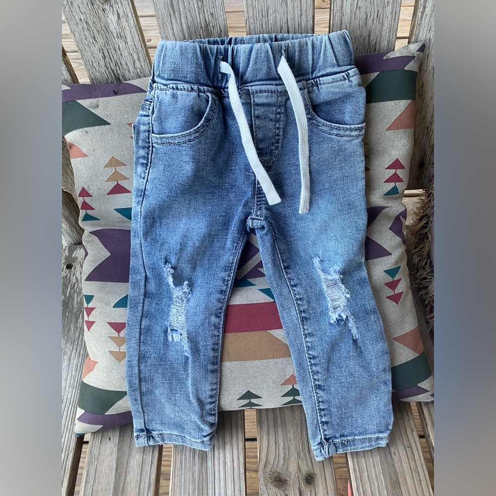 Little bipsy distressed denim , 12-18M , guc/like new